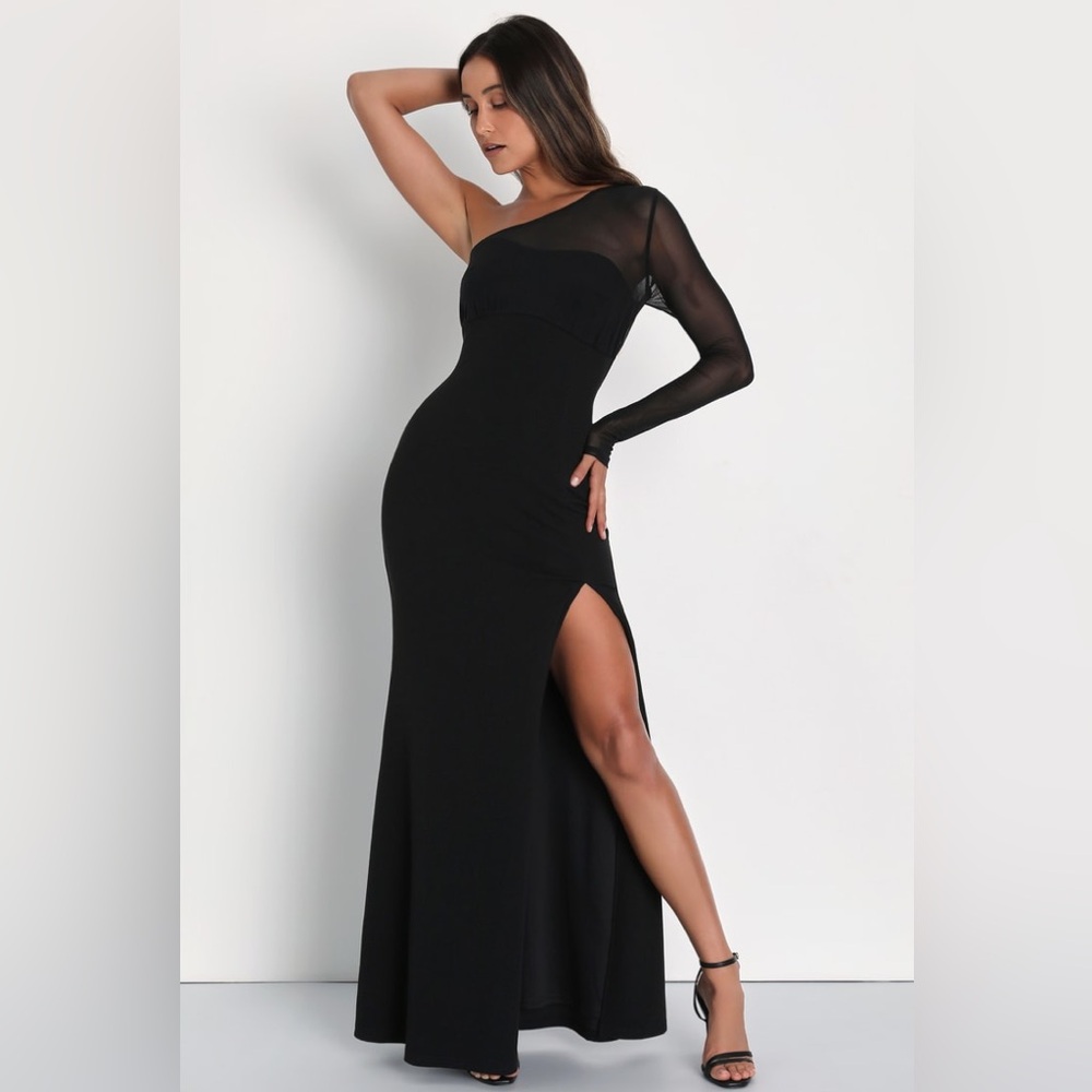 Lulu's Black One-Shoulder Mesh Sleeve Gown